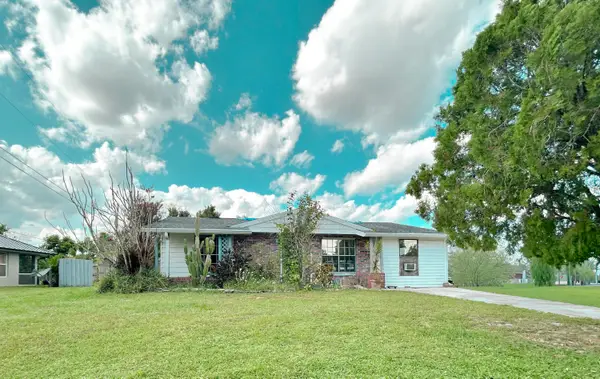 201 NW Floresta Drive, Port St Lucie, FL 34983