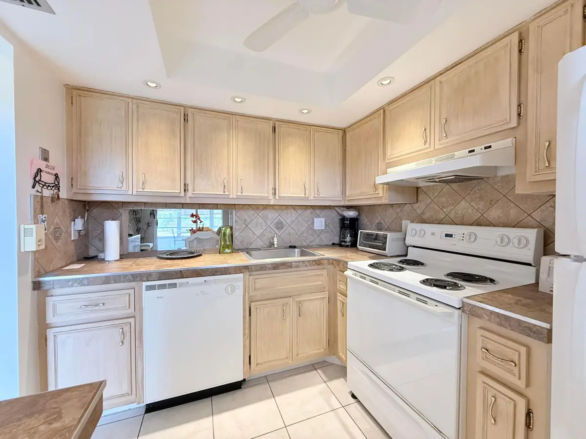 2800 NW 47th Terrace #106B, Lauderdale Lakes, FL 33313 - #1