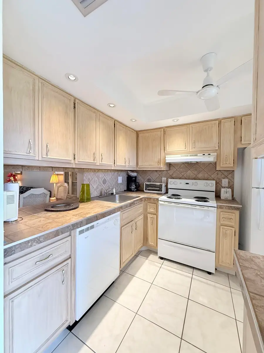 2800 NW 47th Terrace #106B, Lauderdale Lakes, FL 33313 - #2