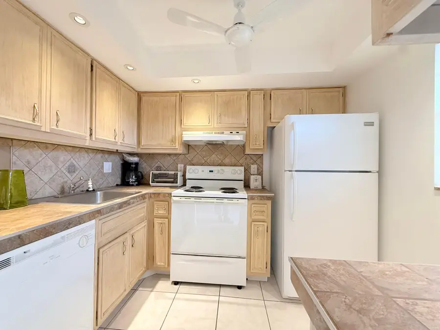 2800 NW 47th Terrace #106B, Lauderdale Lakes, FL 33313 - #3