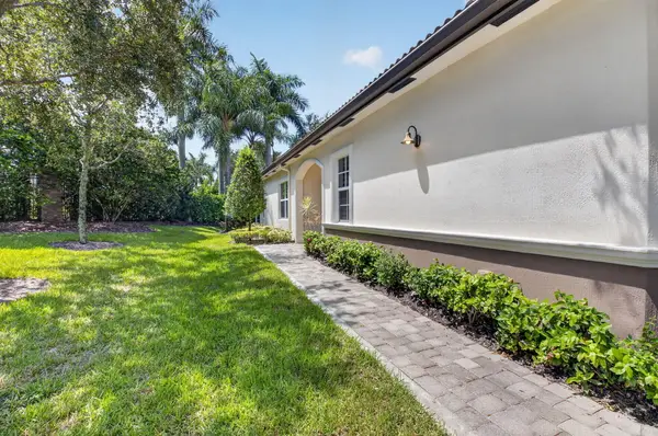 14664 Barletta Way, Delray Beach, FL 33446
