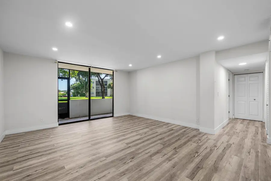 5190 Las Verdes Circle #105, Delray Beach, FL 33484 - #3