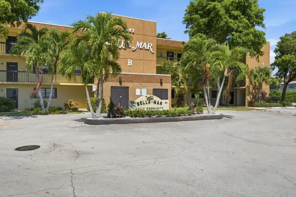 367 S Federal Highway #A209, Deerfield Beach, FL 33441