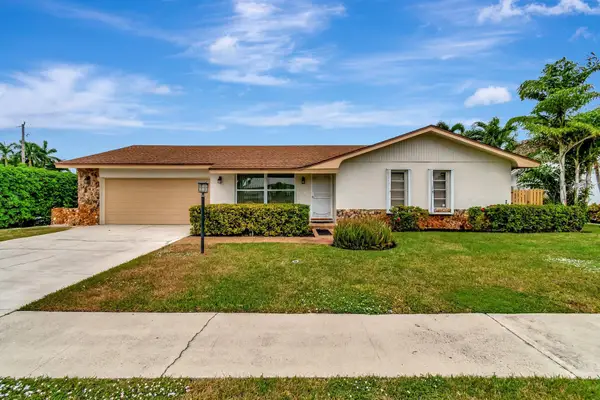 577 SW 24th Avenue, Boynton Beach, FL 33435