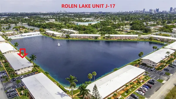 925 SW 11th Avenue #Unit j17, Hallandale Beach, FL 33009