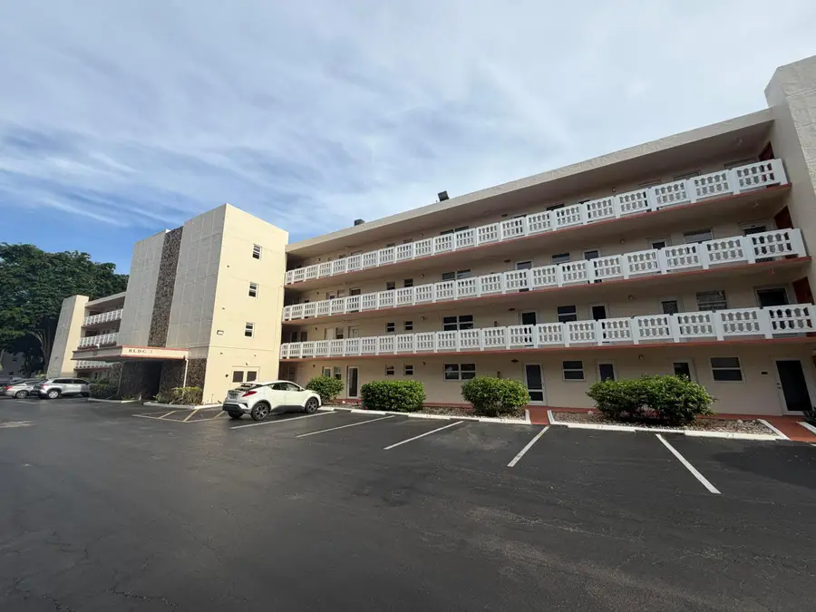 206 SE 10th Street #201, Dania Beach, FL 33004 - #3
