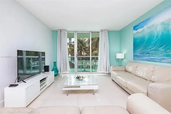 3901 S Ocean Drive #2H, Hollywood, FL 33019