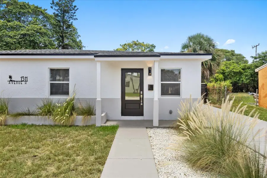 1311 Avenue H, Riviera Beach, FL 33404 - #2