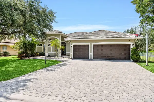 10668 NW 69th Street, Parkland, FL 33076