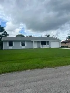2556 SE Hallahan Street, Port St Lucie, FL 34952