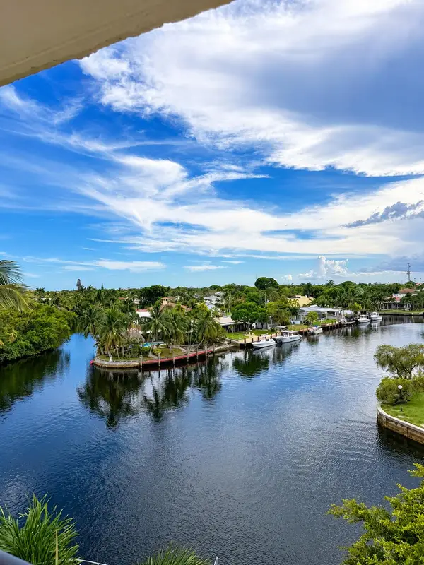 7 Royal Palm Way #505, Boca Raton, FL 33432