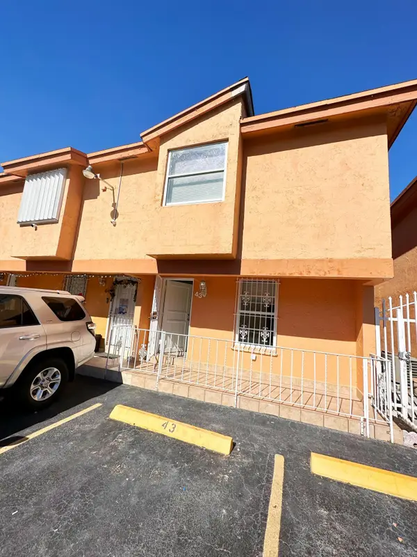 1701 W 42nd Place #43, Hialeah, FL 33012