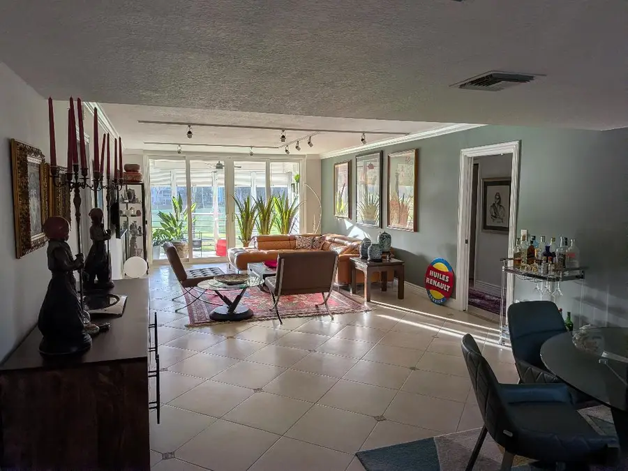 907 Cypress Terrace #205, Pompano Beach, FL 33069 - #2