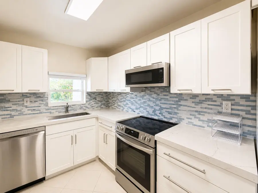 9411 N Hollybrook Lake Drive #309, Pembroke Pines, FL 33025 - #3