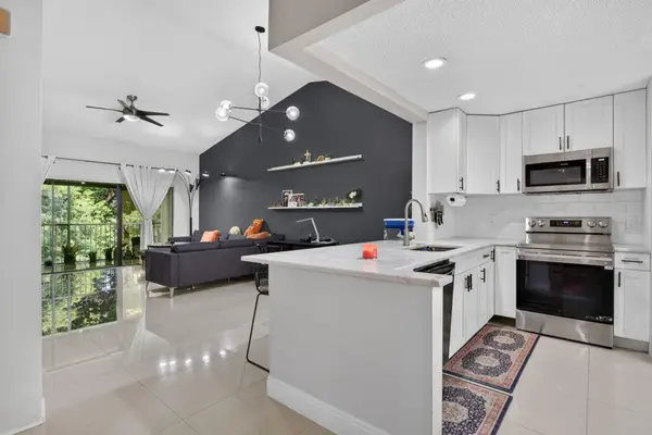4111 NW 22nd Street #250E, Coconut Creek, FL 33066