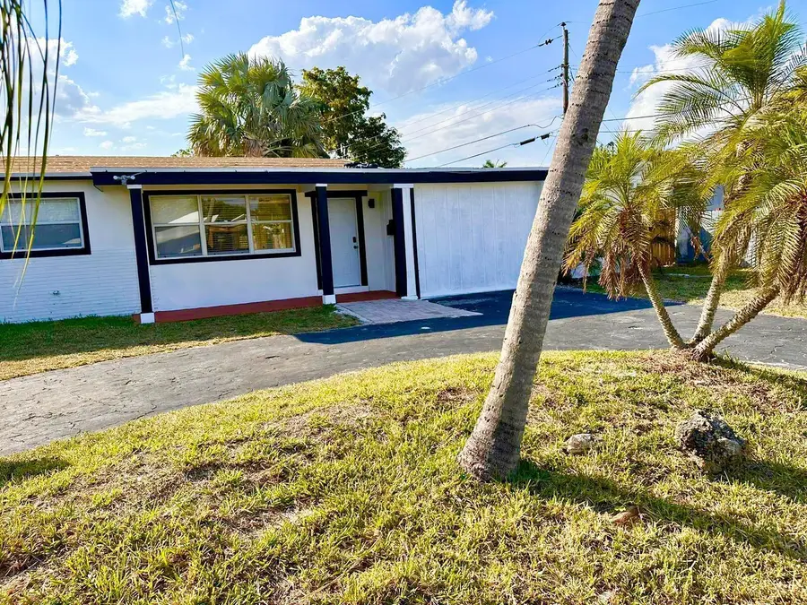 601 NW 38th Street, Deerfield Beach, FL 33064 - #2