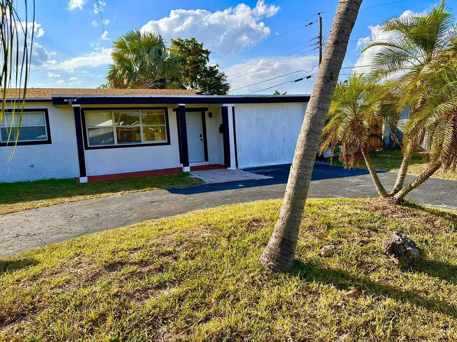 601 NW 38th Street, Deerfield Beach, FL 33064 - #3