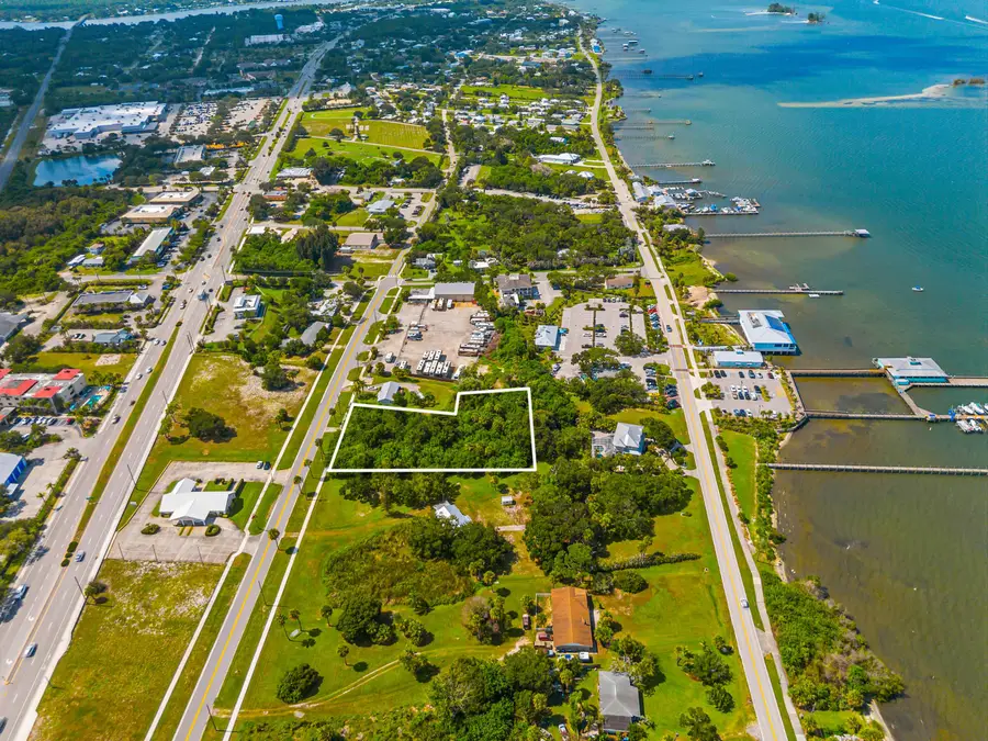 1654 N Central Avenue, Sebastian, FL 32958 - #3