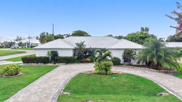 1577 Thumb Point Drive, Fort Pierce, FL 34949