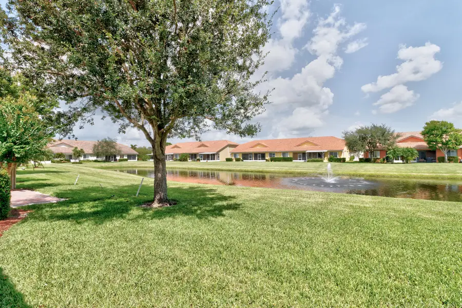 6380 Oxford Circle #104D, Vero Beach, FL 32966 - #2
