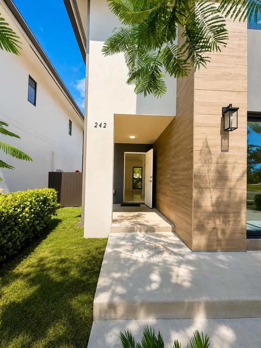 242 NW 11th Court, Florida City, FL 33034 - #2