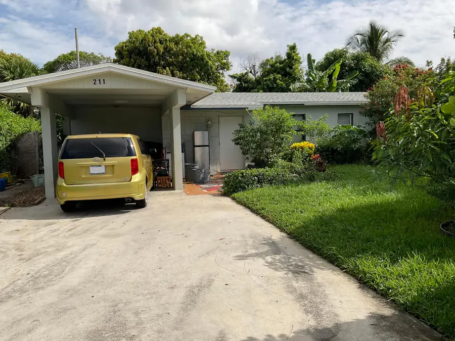 211 NE 27th Avenue, Boynton Beach, FL 33435 - #2
