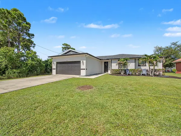 3182 SW Fambrough Street, Port St Lucie, FL 34953