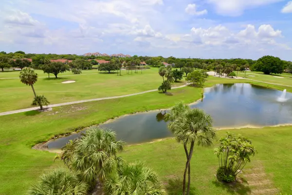 3980 Oaks Clubhouse Drive #511, Pompano Beach, FL 33069