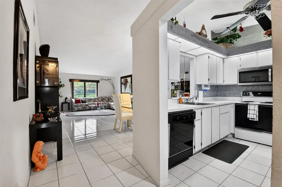 8179 Whispering Palm Drive, Boca Raton, FL 33496 - #3