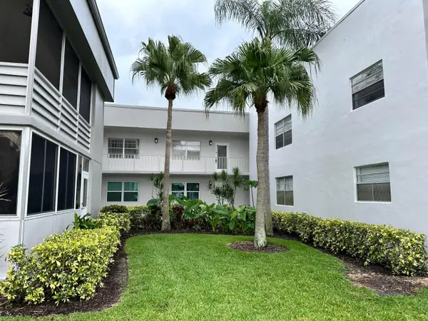 811 Flanders Q, Delray Beach, FL 33484