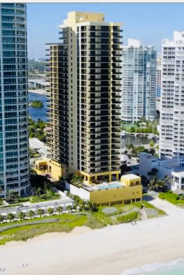 16275 Collins Avenue #2403, Sunny Isles Beach, FL 33160