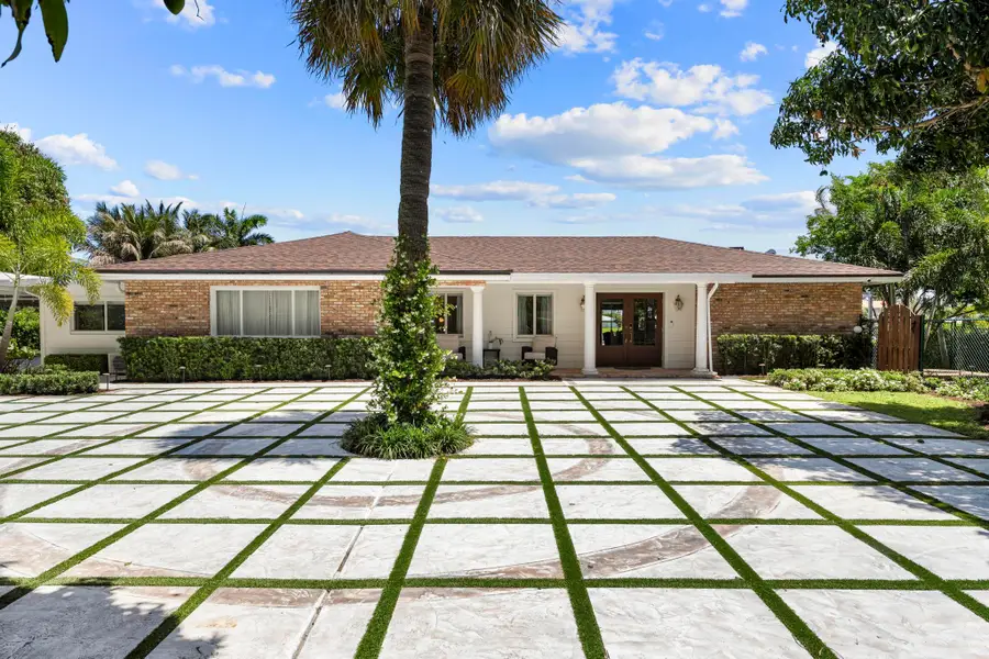 7400 W Lake Drive, Lake Clarke Shores, FL 33406 - #2