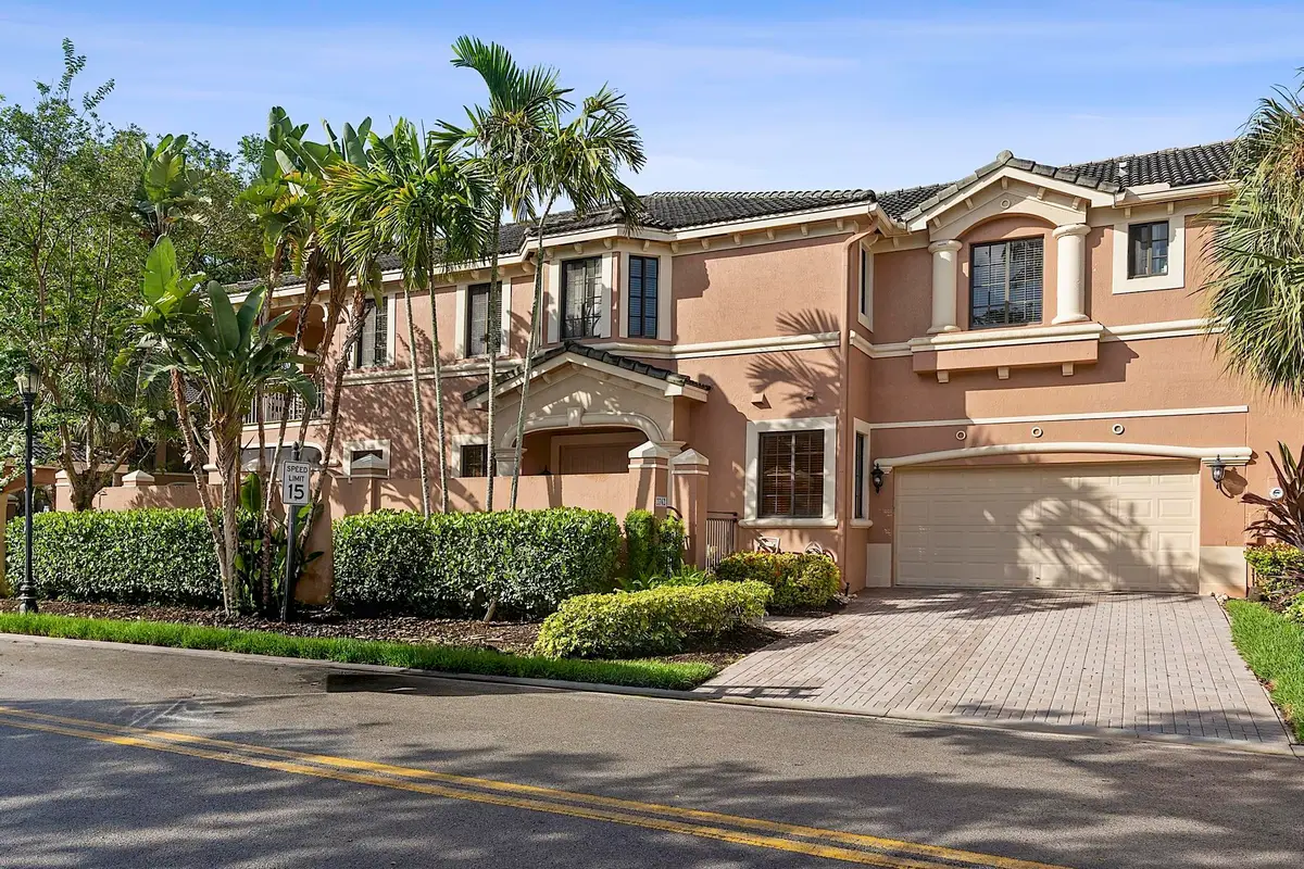 2742 Kinsington Circle, Weston, FL 33332 - #1