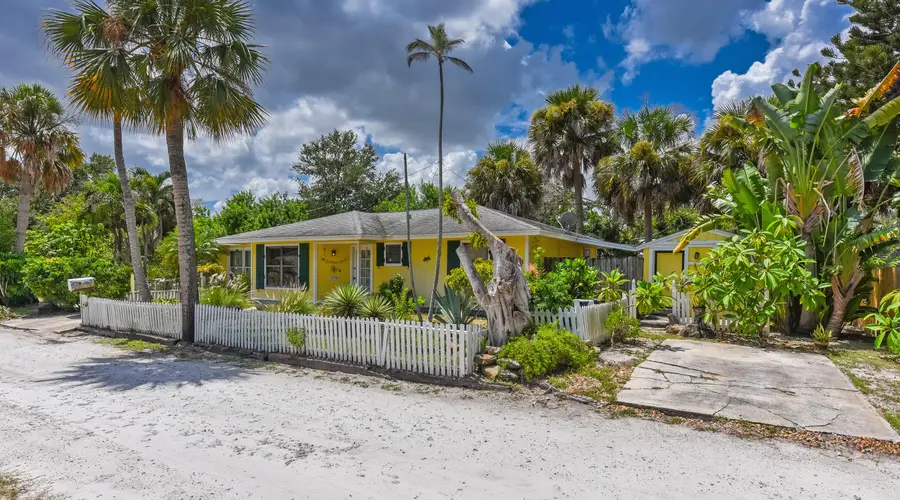 1076 NE Banyan Tree Drive, Jensen Beach, FL 34957 - #3