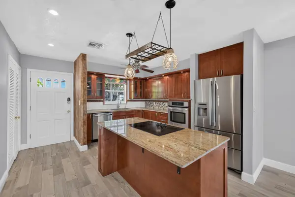 2820 NE 30th Street #9, Fort Lauderdale, FL 33306