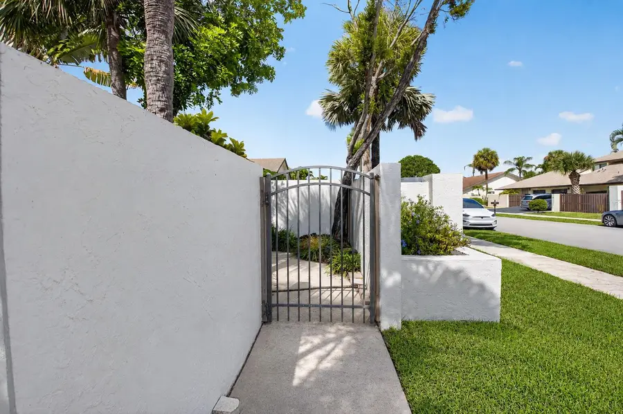 2802 SW 6th Street, Delray Beach, FL 33445 - #3