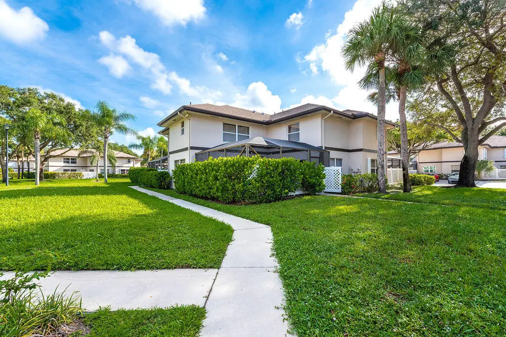 38 Essex Court #D, Royal Palm Beach, FL 33411 - #1