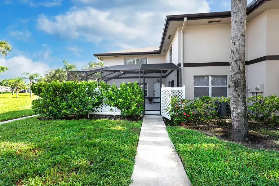38 Essex Court #D, Royal Palm Beach, FL 33411 - #2