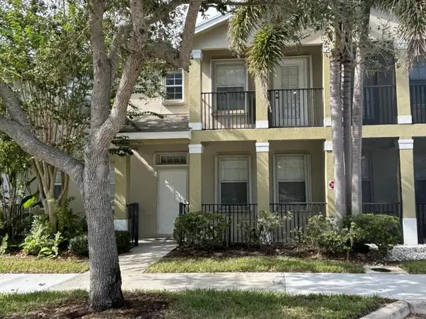 2089 SE Glen Ridge Drive, Port St Lucie, FL 34952