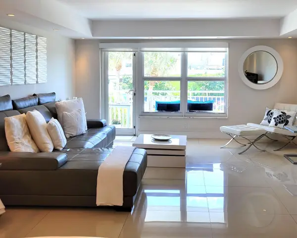 3000 E Sunrise Boulevard #2B, Fort Lauderdale, FL 33304