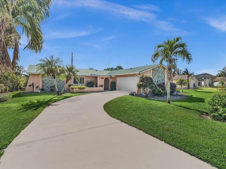 135 SW 7th Avenue, South Bay, FL 33493 - #2