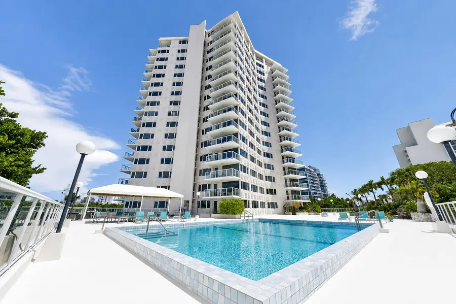 3000 Holiday Drive #502, Fort Lauderdale, FL 33316 - #2