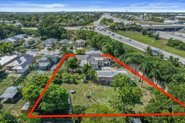 1740 11th Avenue N, Lake Worth Beach, FL 33460