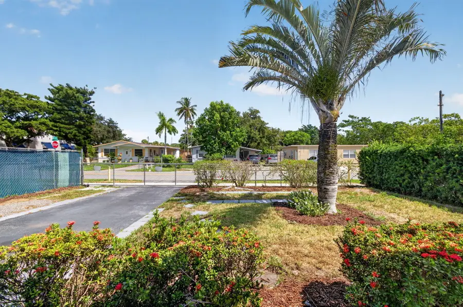 1718 NW 7th Street, Fort Lauderdale, FL 33311 - #2
