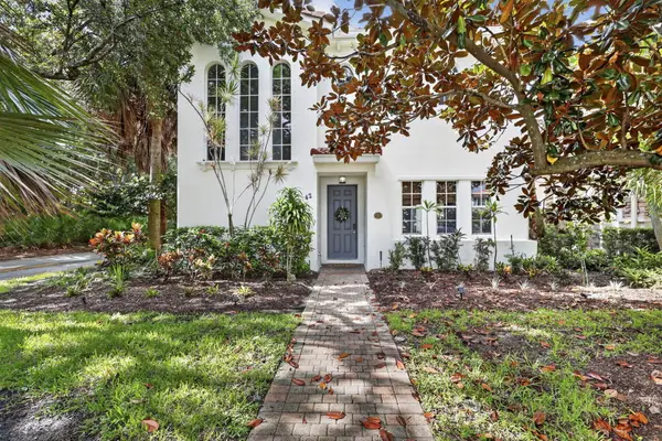 42 Stoney Drive, Palm Beach Gardens, FL 33410