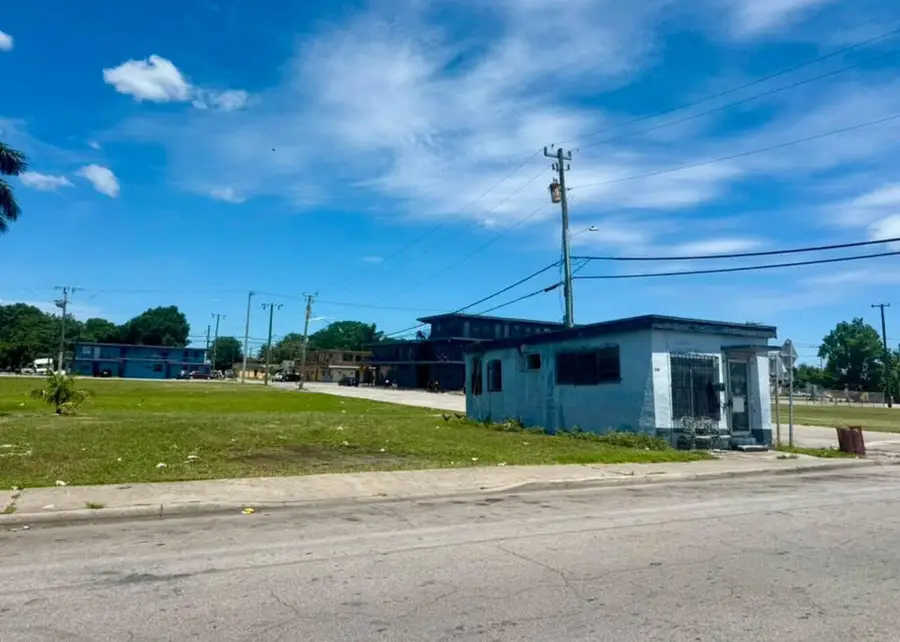 300 SW 5th Street, Belle Glade, FL 33430 - #3