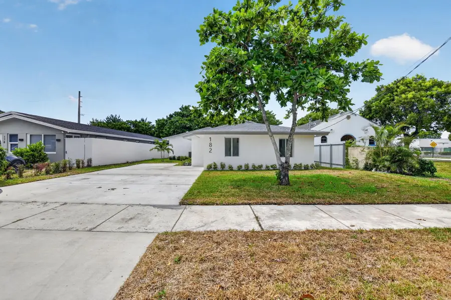 182 SW 6 Street, Deerfield Beach, FL 33441 - #2