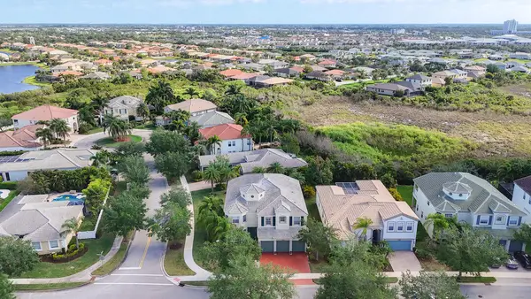 11454 SW Fieldstone Way, Port St Lucie, FL 34987