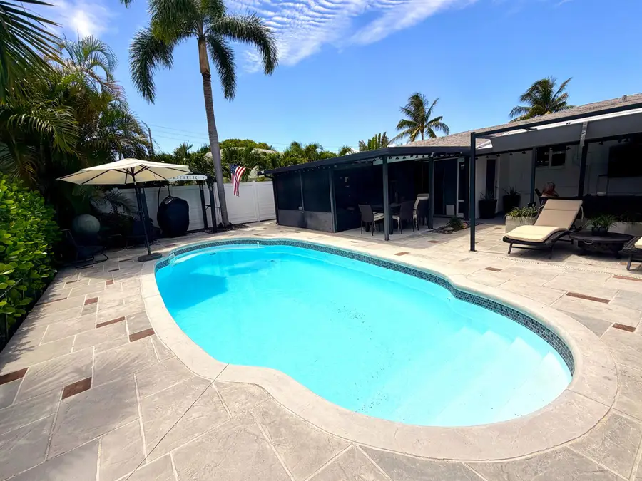 372 Lytle Street, West Palm Beach, FL 33405 - #3