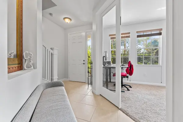 2558 Gardens Parkway, Palm Beach Gardens, FL 33410